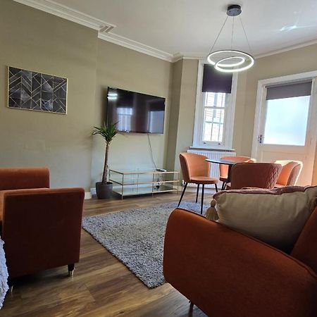 Spacious Studio For 4 Flat Near Regents Park N2 London Exterior foto