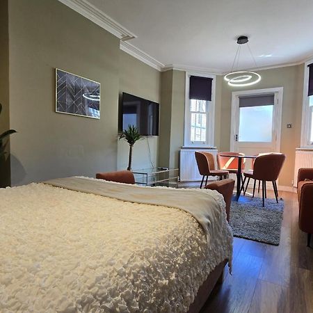 Spacious Studio For 4 Flat Near Regents Park N2 London Exterior foto