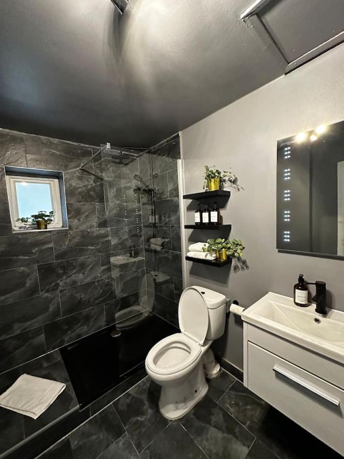 Spacious Studio For 4 Flat Near Regents Park N2 London Exterior foto