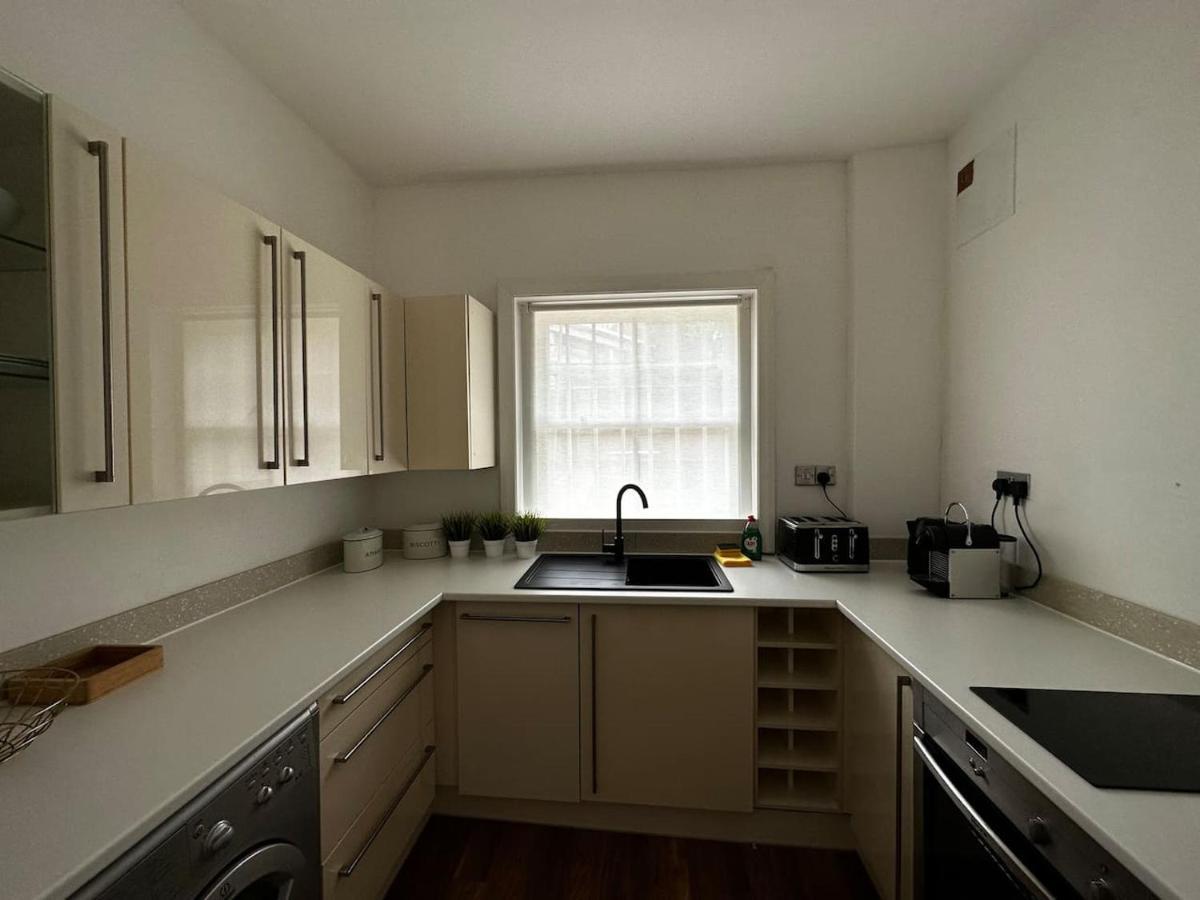 Spacious Studio For 4 Flat Near Regents Park N2 London Exterior foto